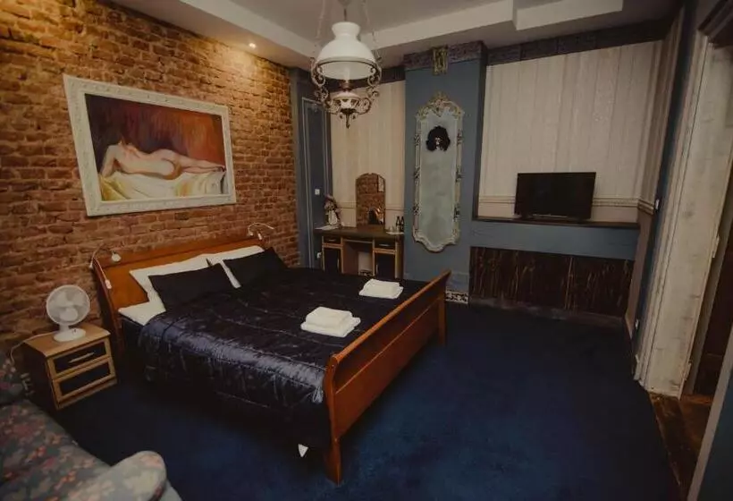 Aamiaismajoitus (B&B) Dwór Boratyn