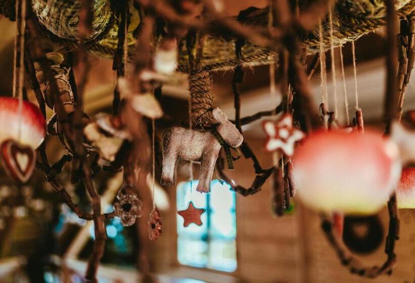 Nocleg ze śniadaniem Karolowy Dwór