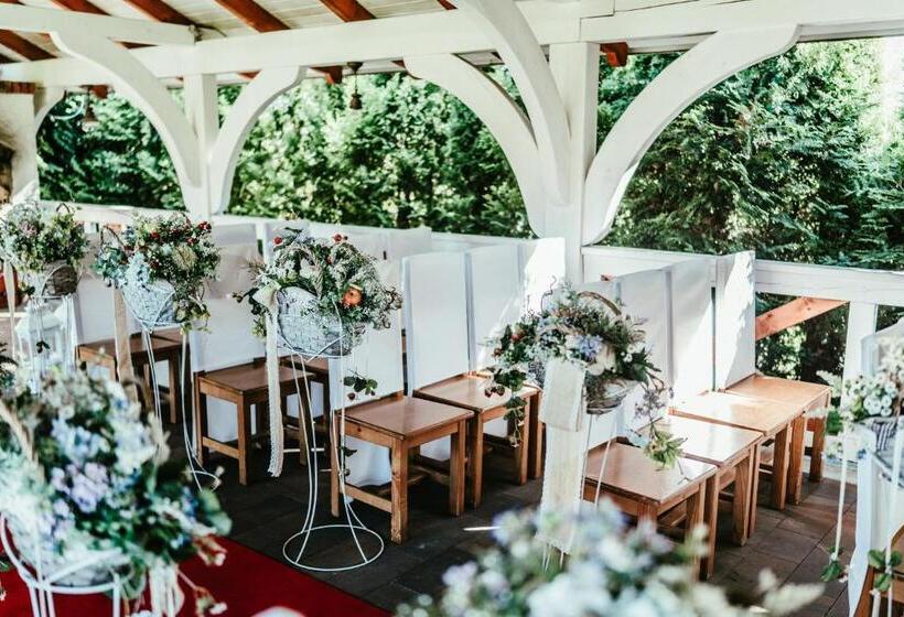 Nocleg ze śniadaniem Karolowy Dwór