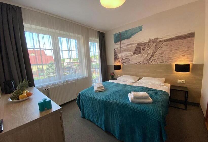 تختخواب و صبحانه Promes Mielno