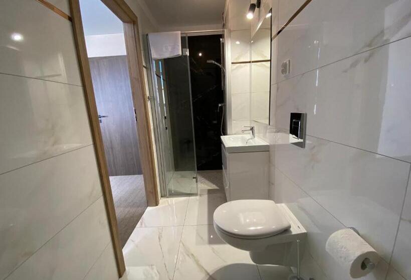 تختخواب و صبحانه Promes Mielno