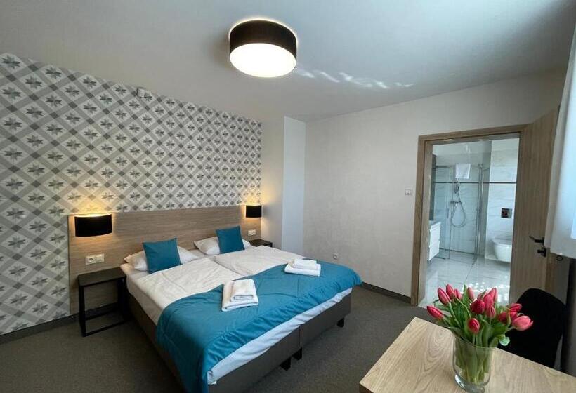 تختخواب و صبحانه Promes Mielno