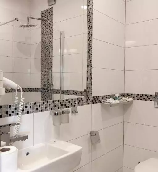 Aamiaismajoitus (B&B) Solina Resort