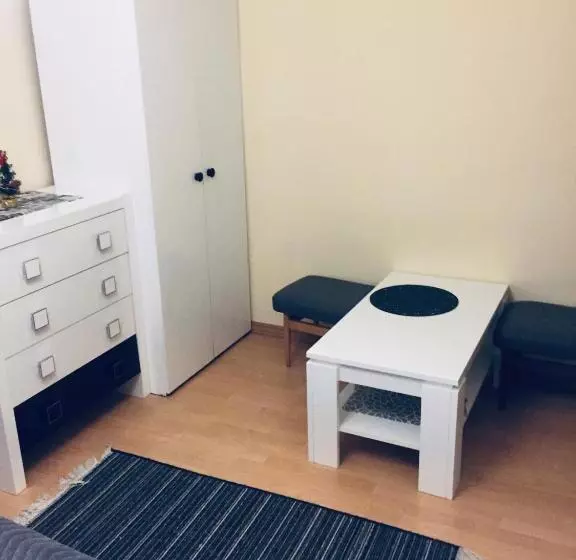 Aamiaismajoitus (B&B) Willa Pod Starą Skocznią