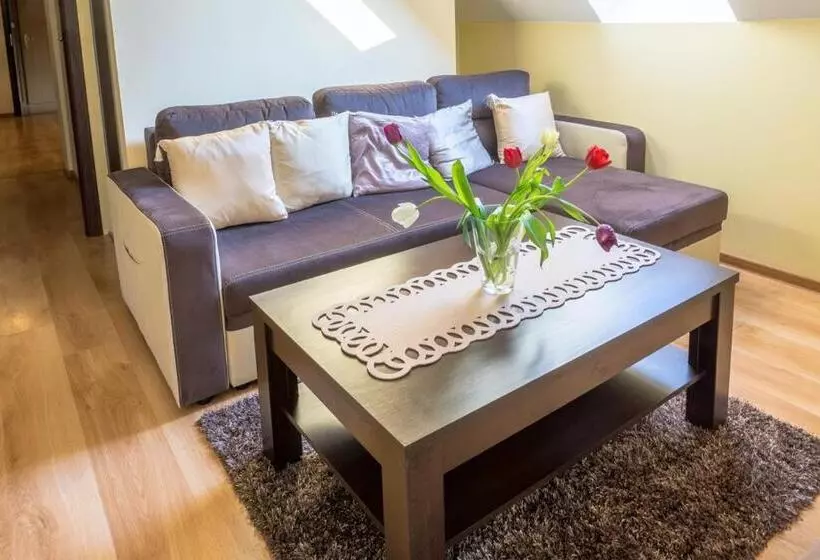 Aamiaismajoitus (B&B) Willa Pod Starą Skocznią