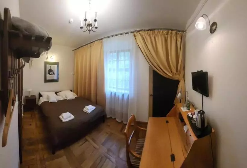 Aamiaismajoitus (B&B) Zamek Na Wodzie W Wojnowicach