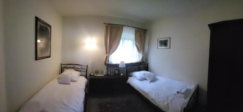 مبيت وإفطار Zamek Na Wodzie W Wojnowicach