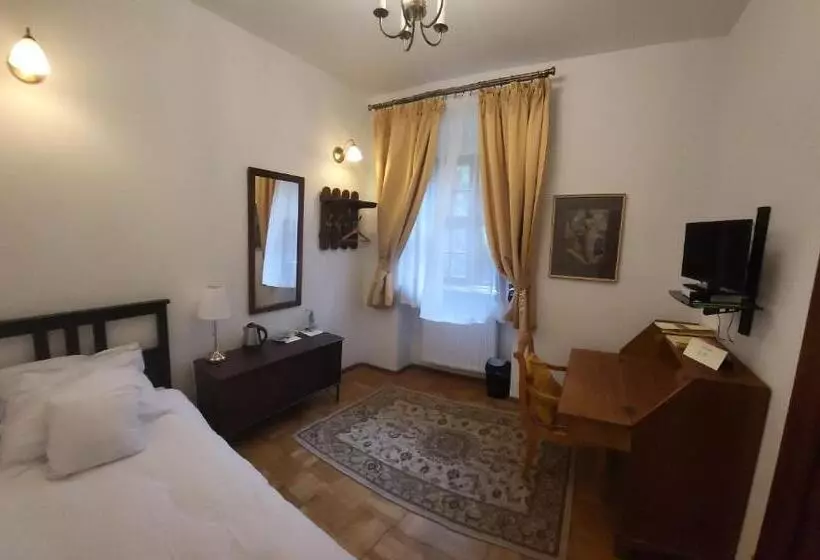 Aamiaismajoitus (B&B) Zamek Na Wodzie W Wojnowicach