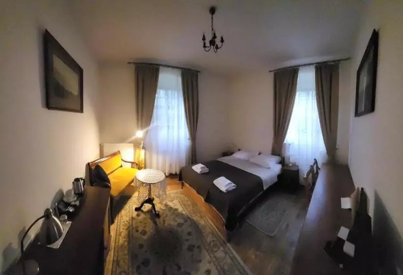 Aamiaismajoitus (B&B) Zamek Na Wodzie W Wojnowicach