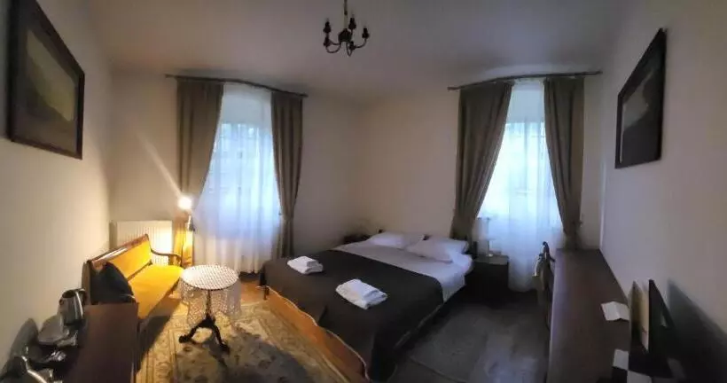 Aamiaismajoitus (B&B) Zamek Na Wodzie W Wojnowicach