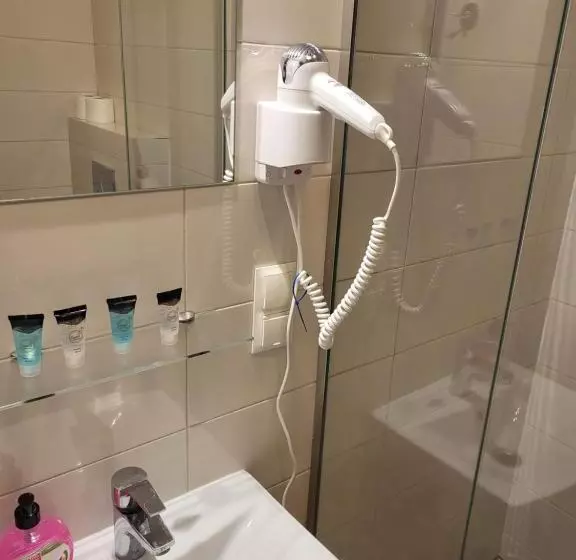 Aamiaismajoitus (B&B) Zamek Na Wodzie W Wojnowicach