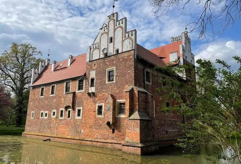 Aamiaismajoitus (B&B) Zamek Na Wodzie W Wojnowicach