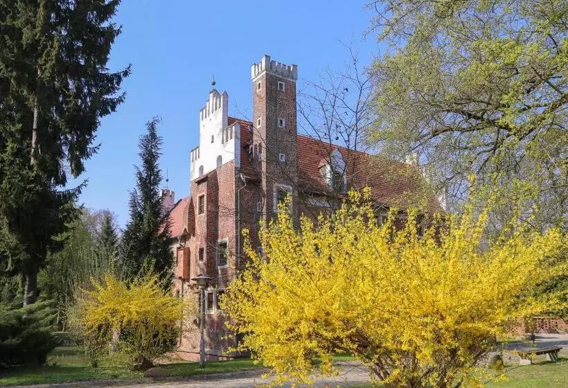 Aamiaismajoitus (B&B) Zamek Na Wodzie W Wojnowicach