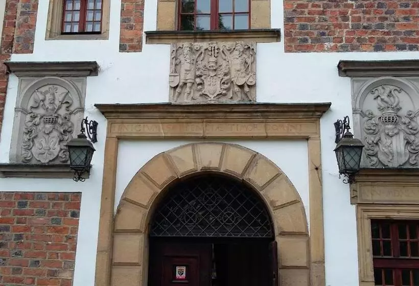 Aamiaismajoitus (B&B) Zamek Na Wodzie W Wojnowicach