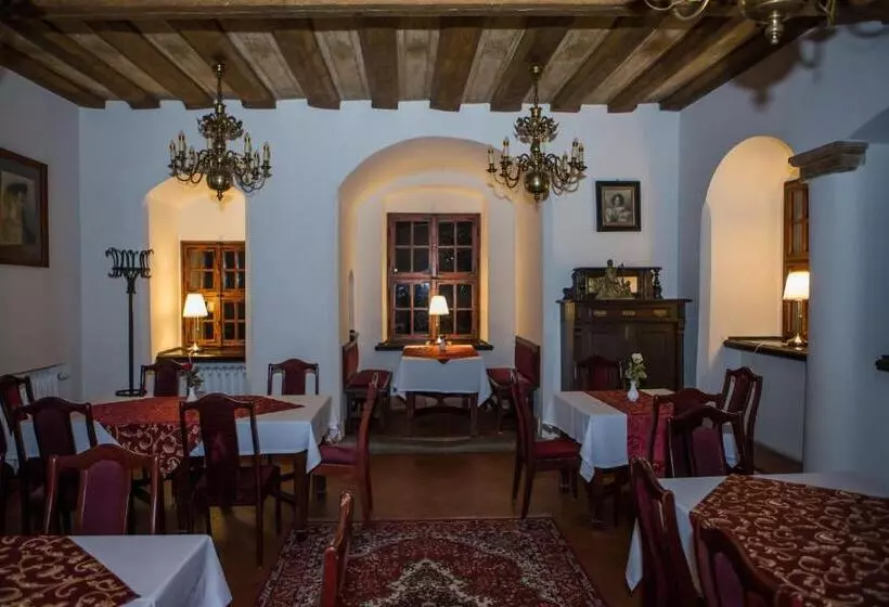 Aamiaismajoitus (B&B) Zamek Na Wodzie W Wojnowicach