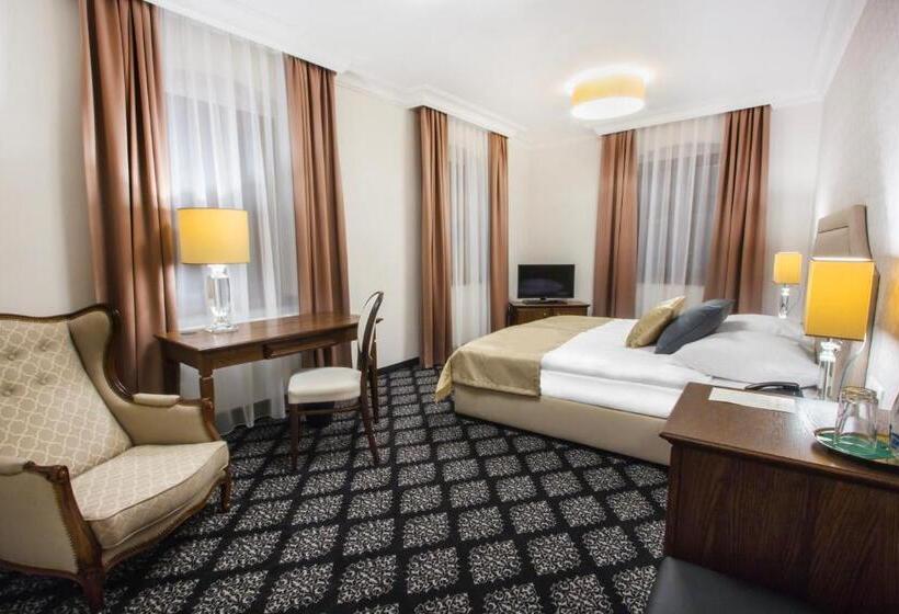 בית מלון כפרי Hg