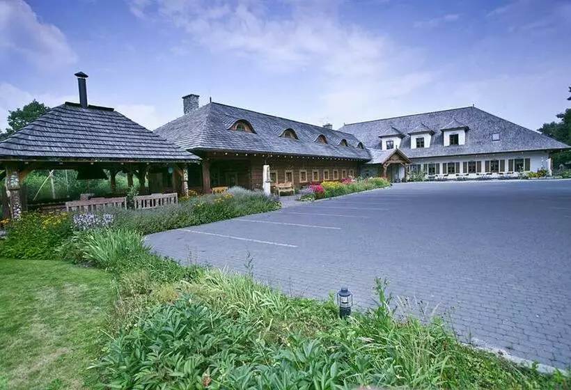 ホテル Lipowy Gościniec