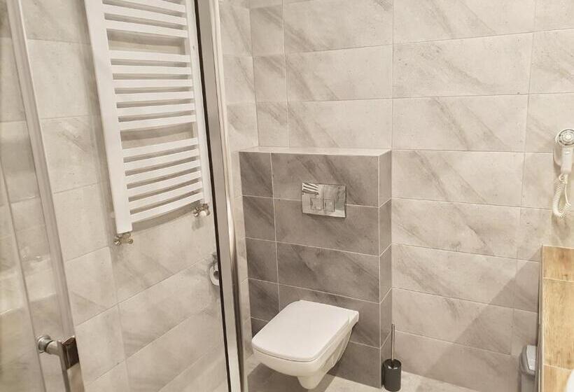 Hotelli Noclegi Portowa