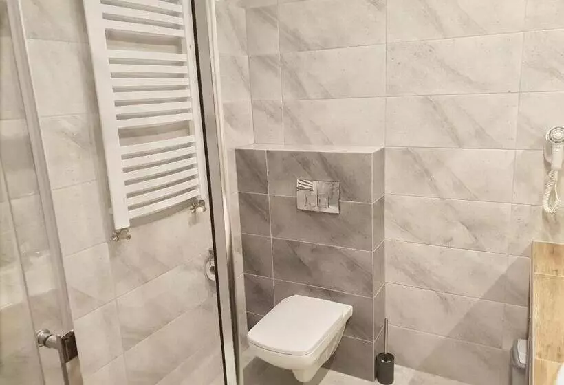Hotelli Noclegi Portowa