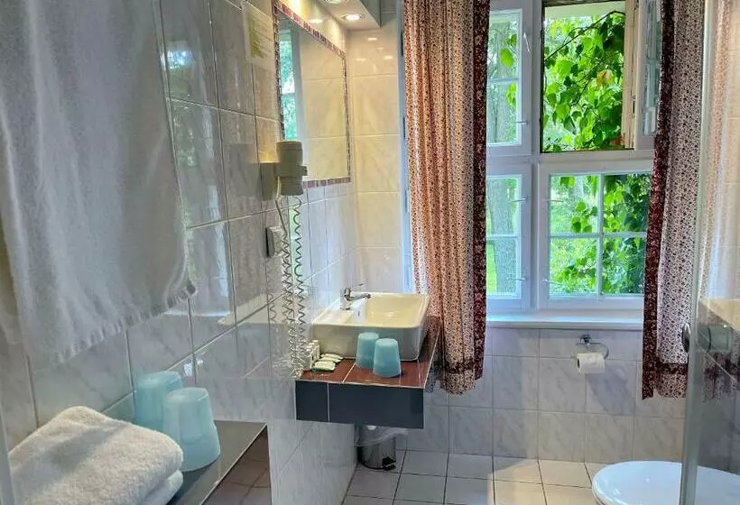 Hotelli Zamek Podewils Krag