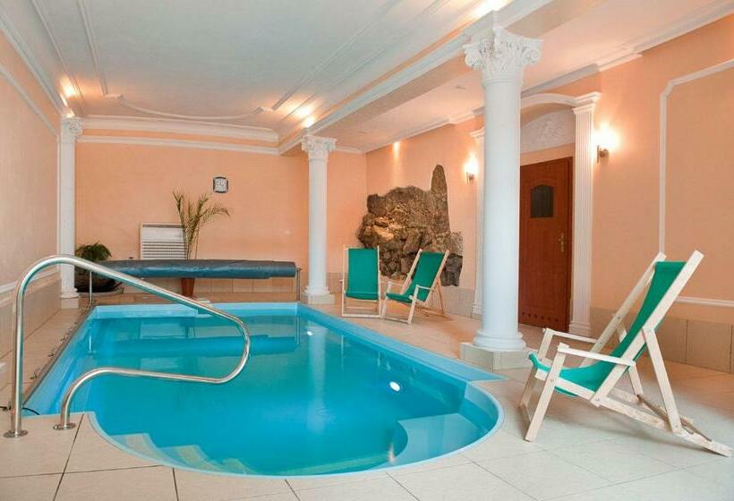 ホテル Restauracja Kwisa 1