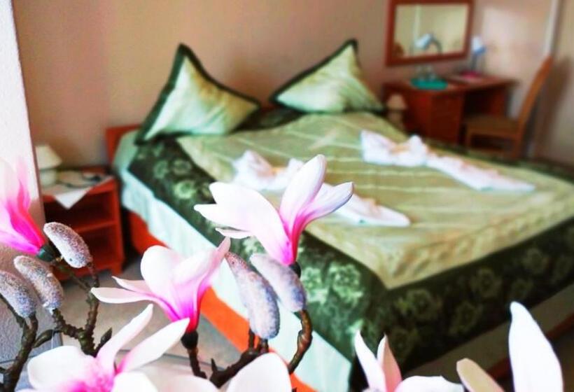 ホテル Restauracja Kwisa 1