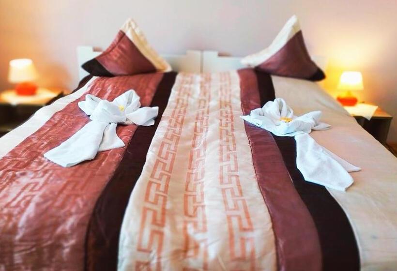 ホテル Restauracja Kwisa 1