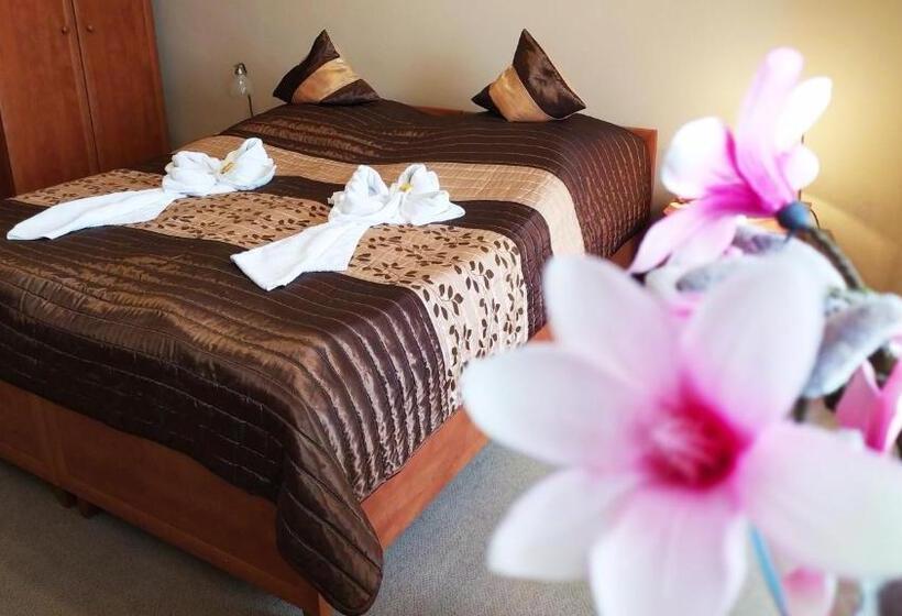 ホテル Restauracja Kwisa 1