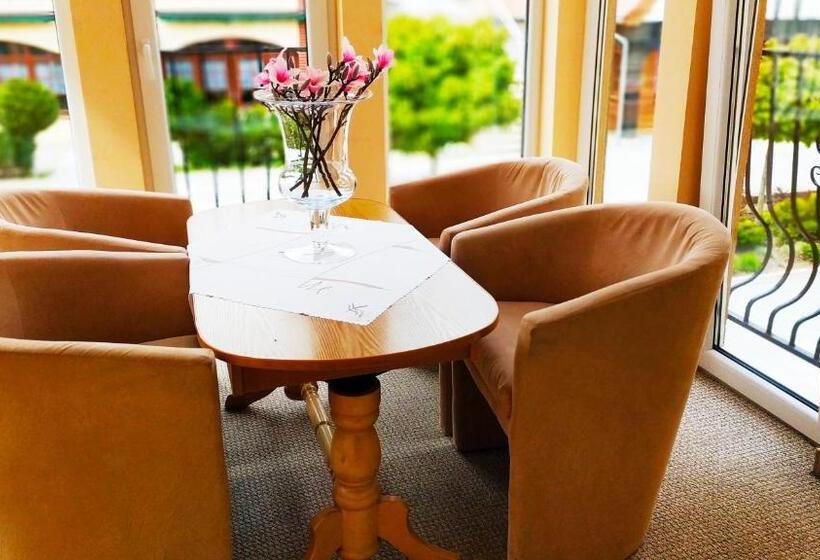 ホテル Restauracja Kwisa 1