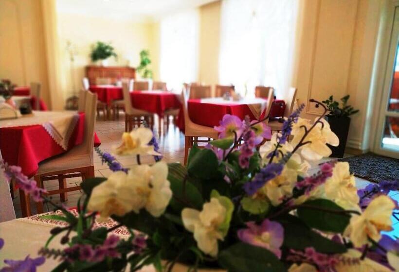 ホテル Restauracja Kwisa 1