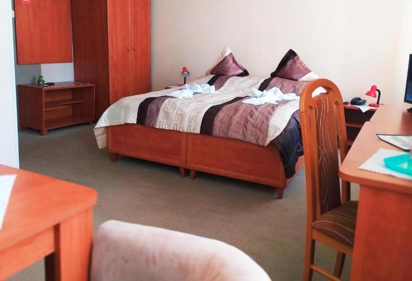 ホテル Restauracja Kwisa 1