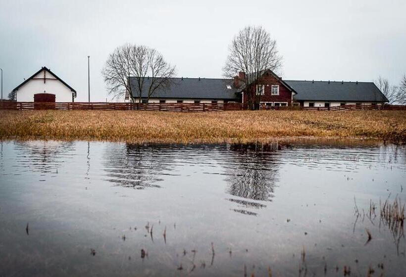 Отель Stajnia Zamczysk