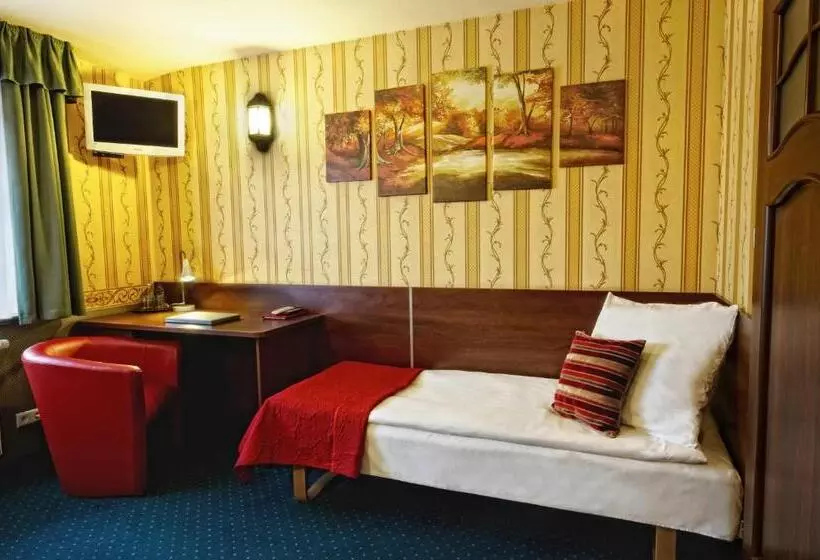 Motelli Noclegi I Restauracja Zodiak