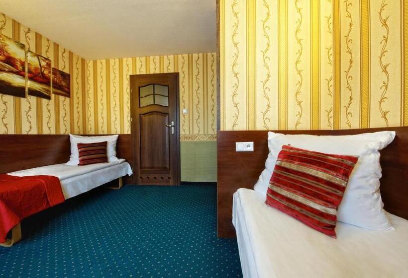 モーテル Noclegi I Restauracja Zodiak