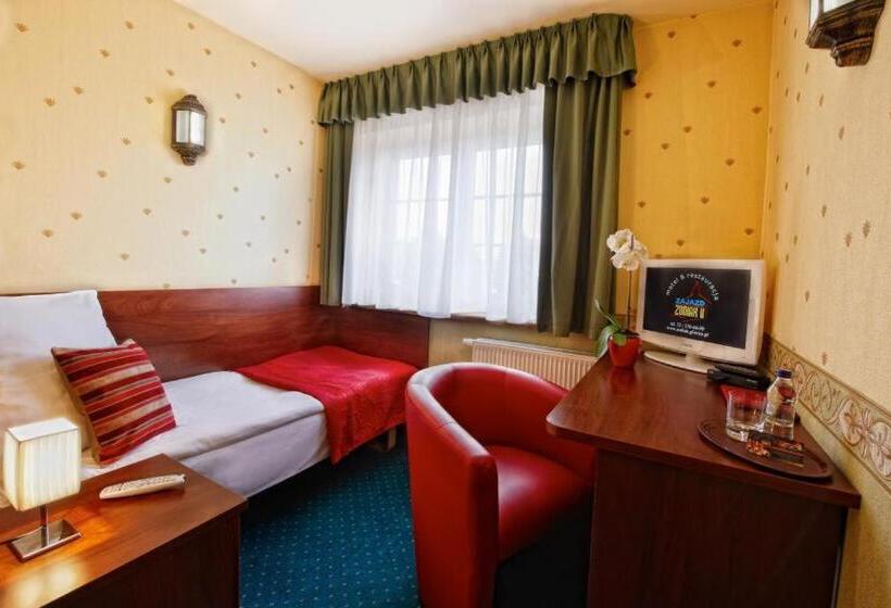 モーテル Noclegi I Restauracja Zodiak