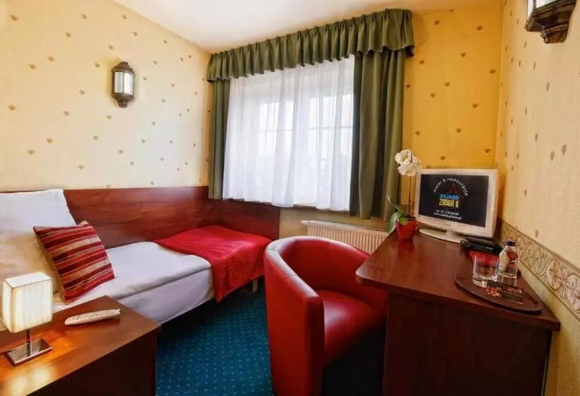 Motelli Noclegi I Restauracja Zodiak