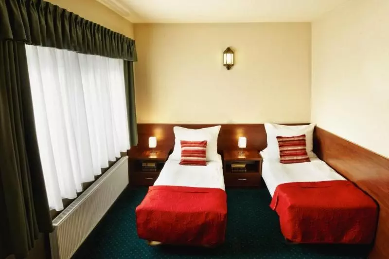 Motelli Noclegi I Restauracja Zodiak