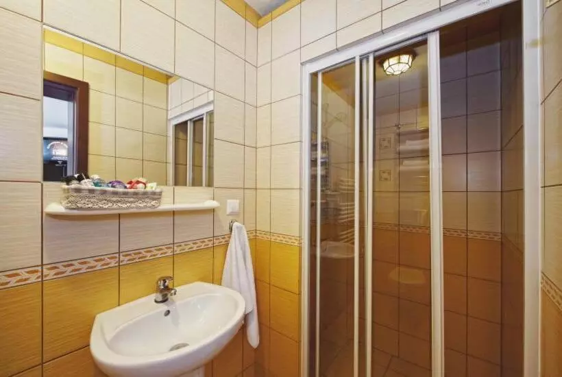 Motelli Noclegi I Restauracja Zodiak