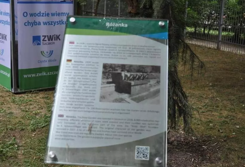 Majatalo Pod Starymi Lipami