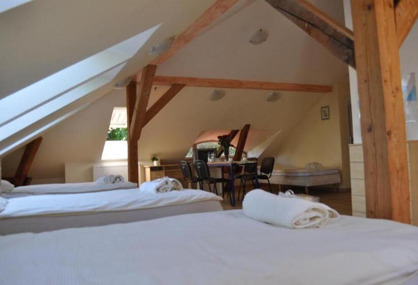 ペンション Pod Starymi Lipami