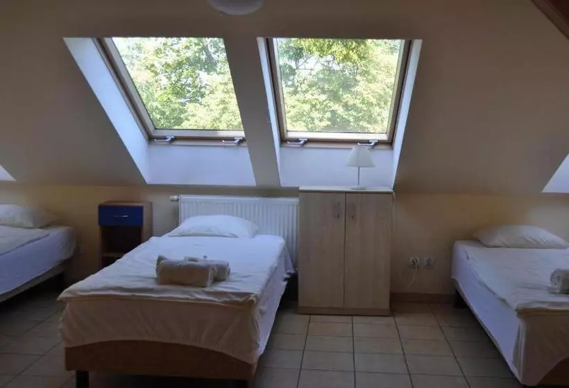 Majatalo Pod Starymi Lipami