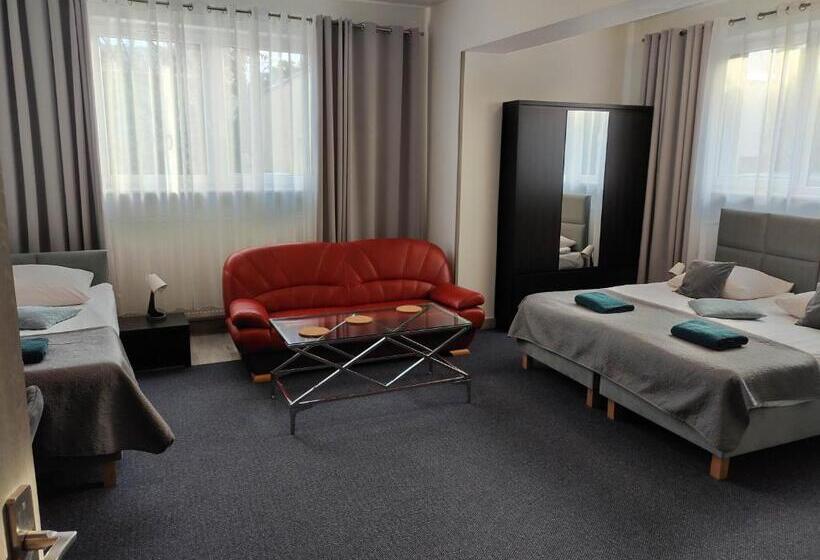 پانسیون Villa Eleven