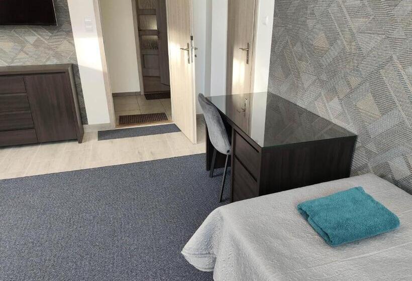 ペンション Villa Eleven