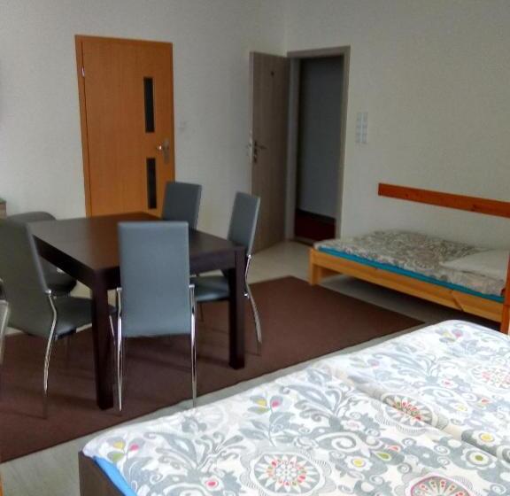 ペンション Villa Eleven