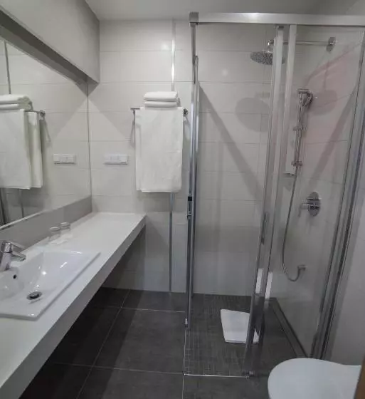 ユースホステル Arte