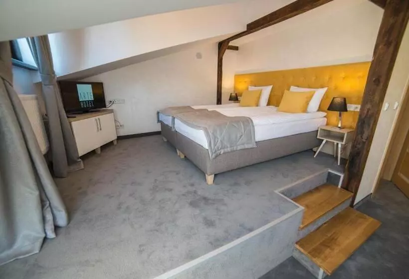 ユースホステル Arte