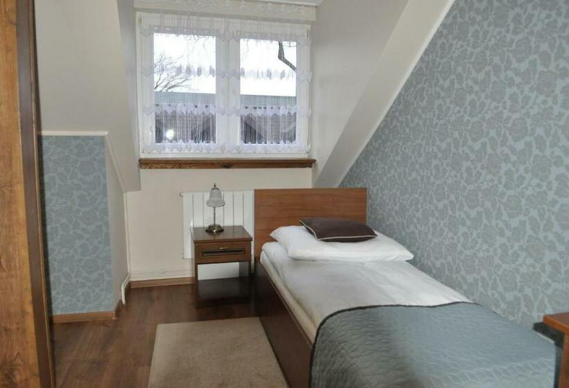 فندق صغير Dworek Biała Dama