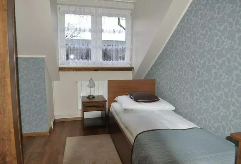 ユースホステル Dworek Biała Dama