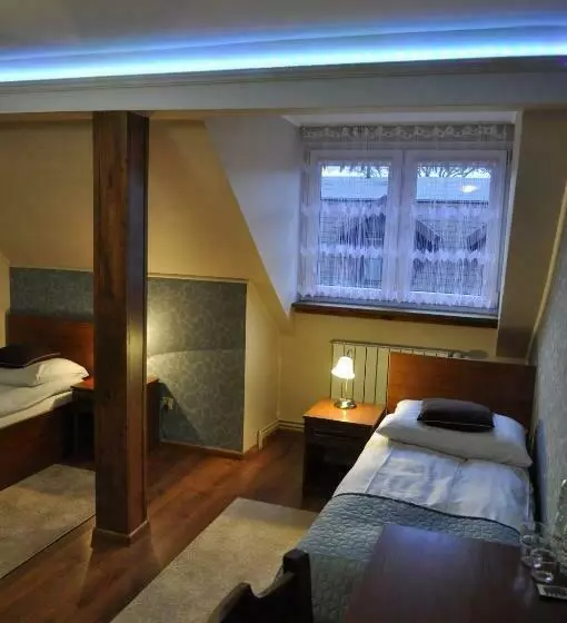 ユースホステル Dworek Biała Dama