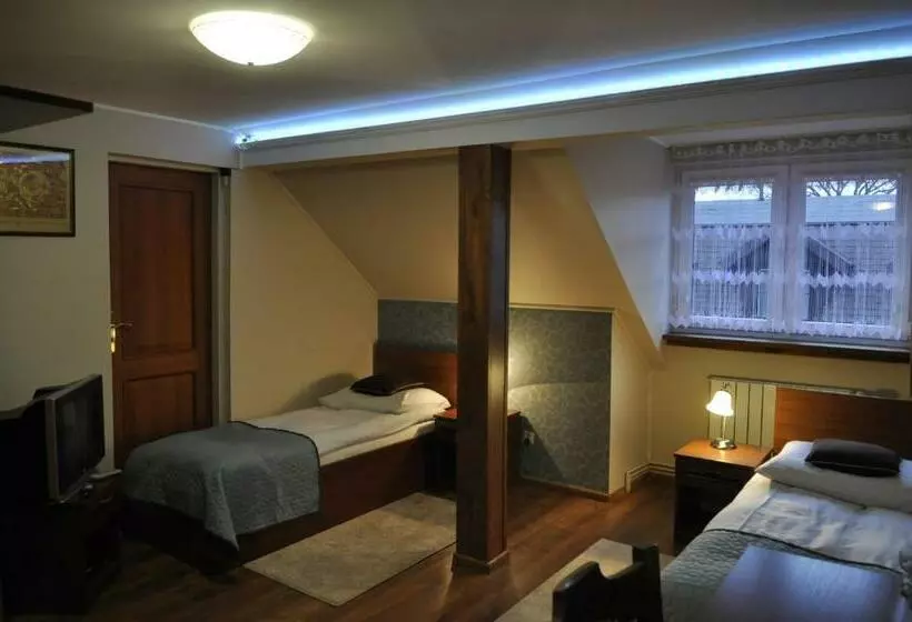 ユースホステル Dworek Biała Dama